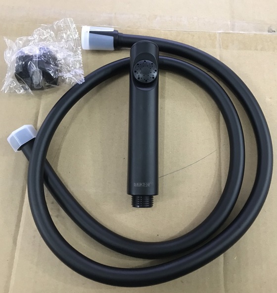 miken20xb095b-1 Vòi xịt vệ sinh màu đen Miken XB095B Chính Hãng 2