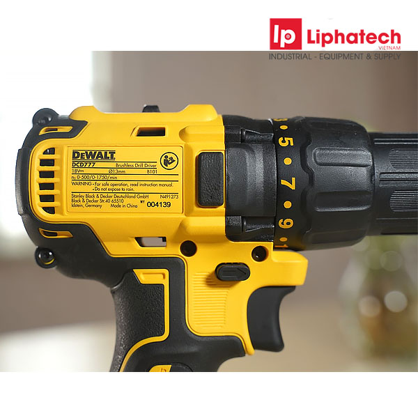Máy khoan vặn vít dùng pin 18V DCD777D2-B1 Dewalt Chính Hãng Máy khoan vặn vít dùng pin 18V DCD777D2-B1 Dewalt Chính Hãng