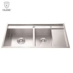 Chậu rửa bát 2 hố lệch có bàn Huge H-P200D