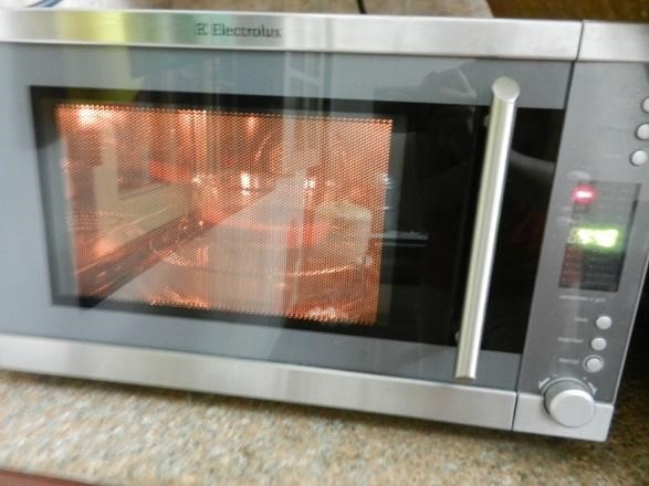 Lò vi sóng kết hợp nướng Grasso GS MOV 9525 6 chức năng của lò vi sóng